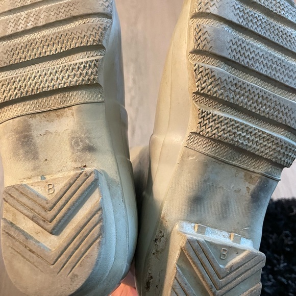 Hunter high gloss rain/hunting boot - Picture 2 of 5